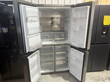 Factory second LG 637L French Door Fridge with Plumbed Ice &Water Dispenser – Stainless Steel (GF-L700PL)